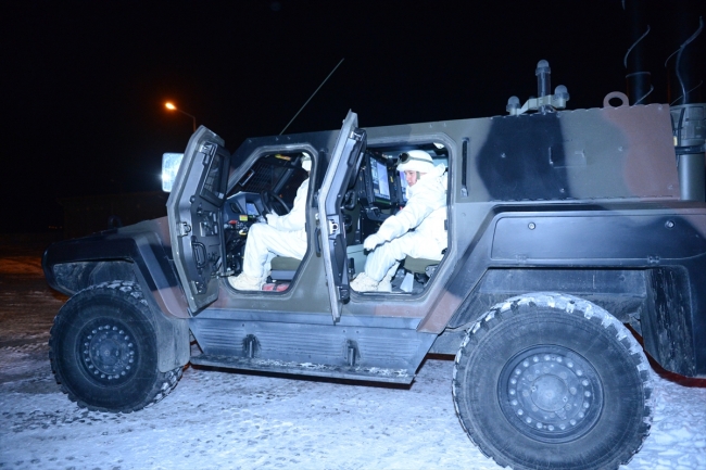 "Hudut kartalları" yeni yıla vatan için elleri tetikte girdi